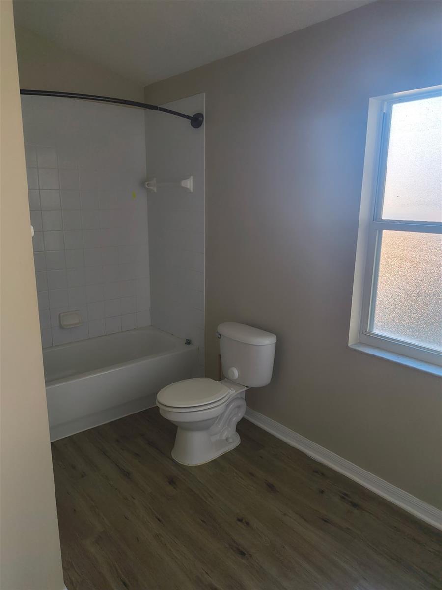 FLORIDA PINES PH 01 - Residential Lease