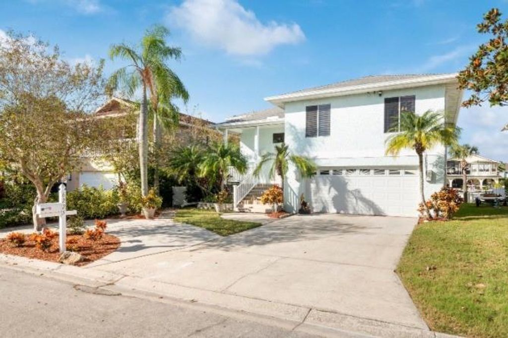 Photo of 6225 Bayside Drive, New Port Richey, FL 34652 (MLS # W7878915)