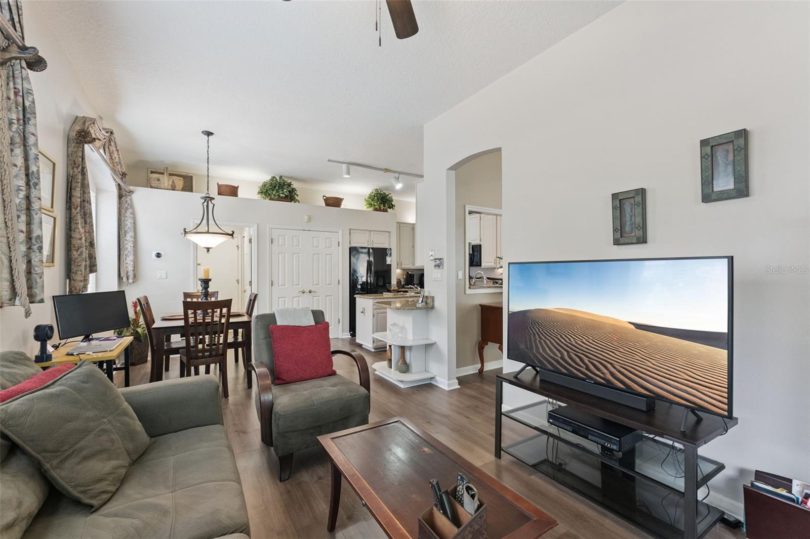 HUNTERS CREEK TR 135 PH 03 - Residential