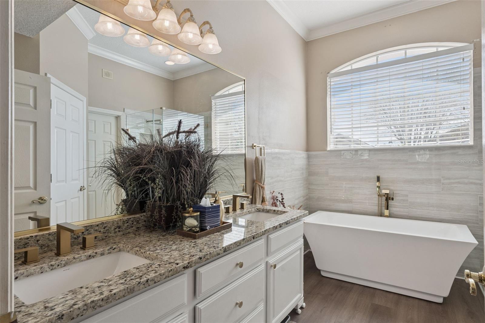 HUNTERS CREEK TR 135 PH 03 - Residential