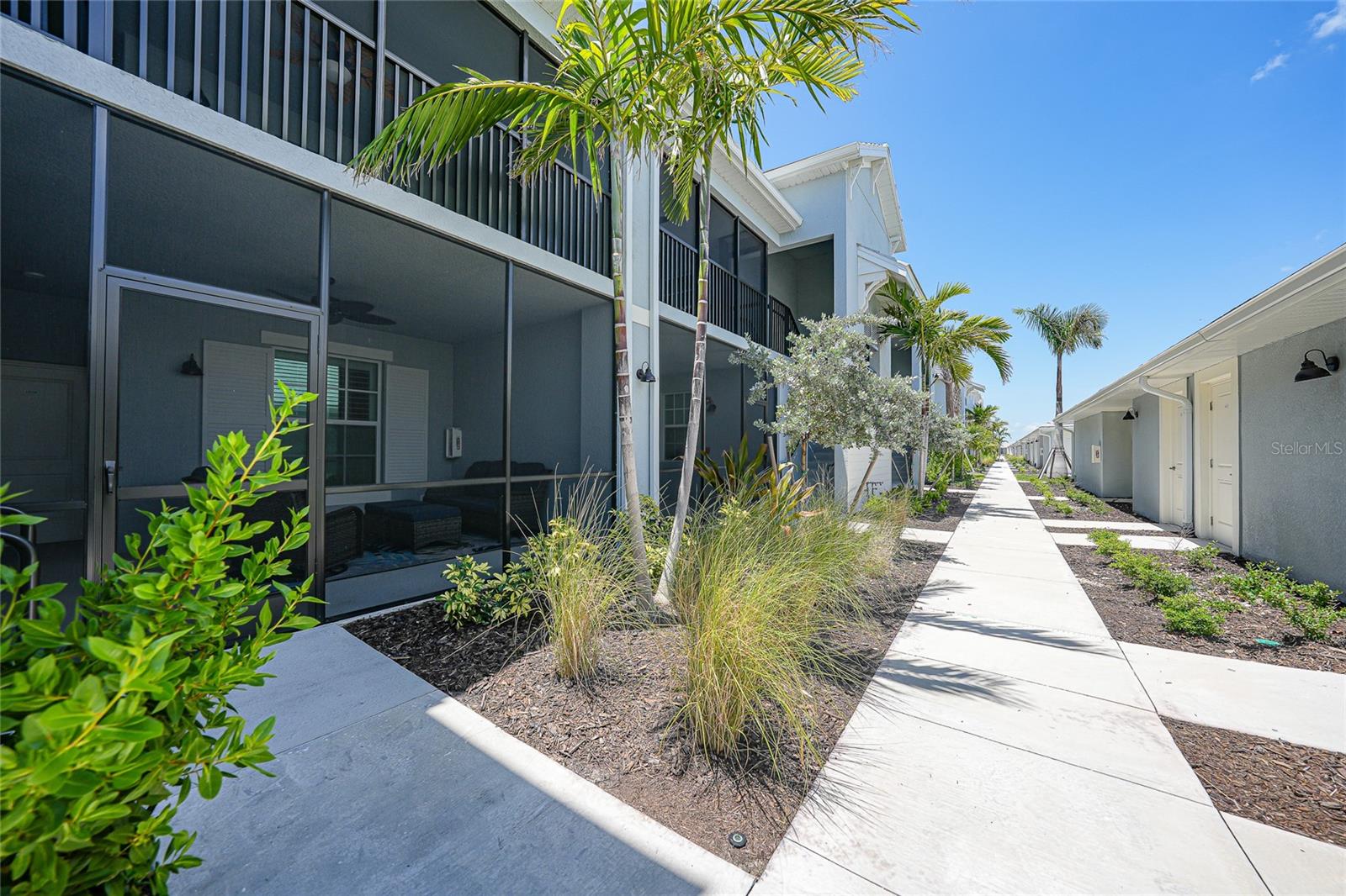 14271 HERITAGE LANDING BOULEVARD 1516