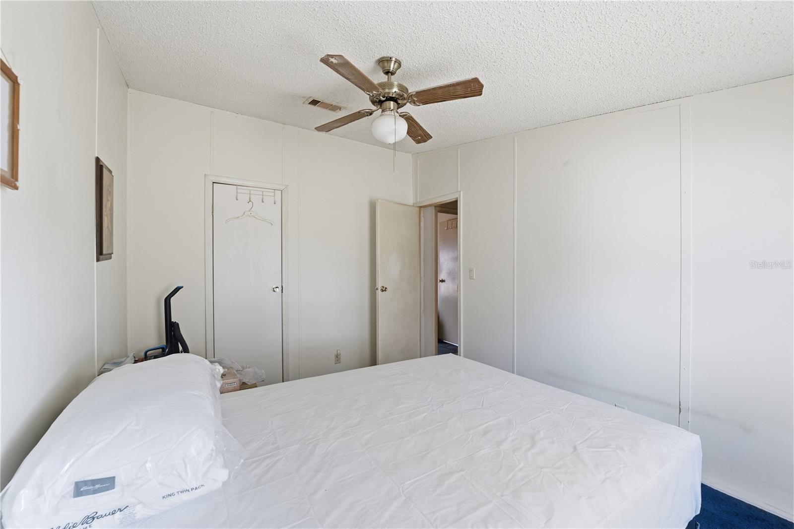 LAKEWOOD ACRES - Residential