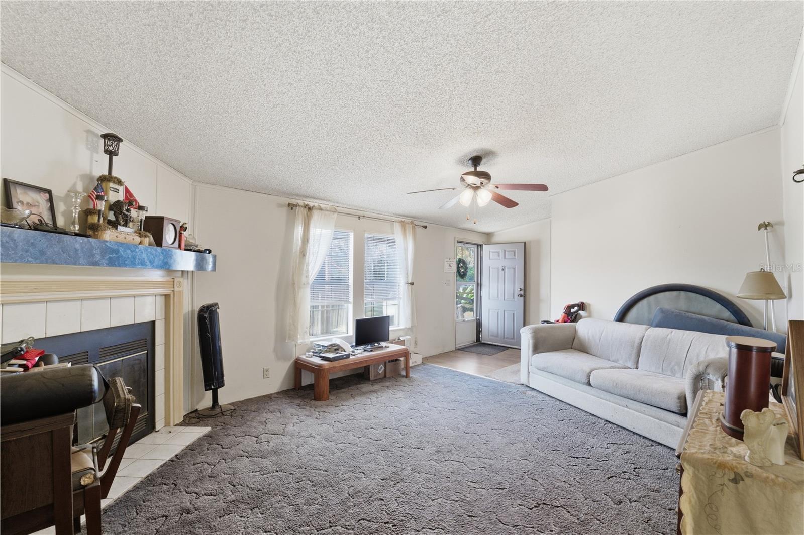 LAKEWOOD ACRES - Residential