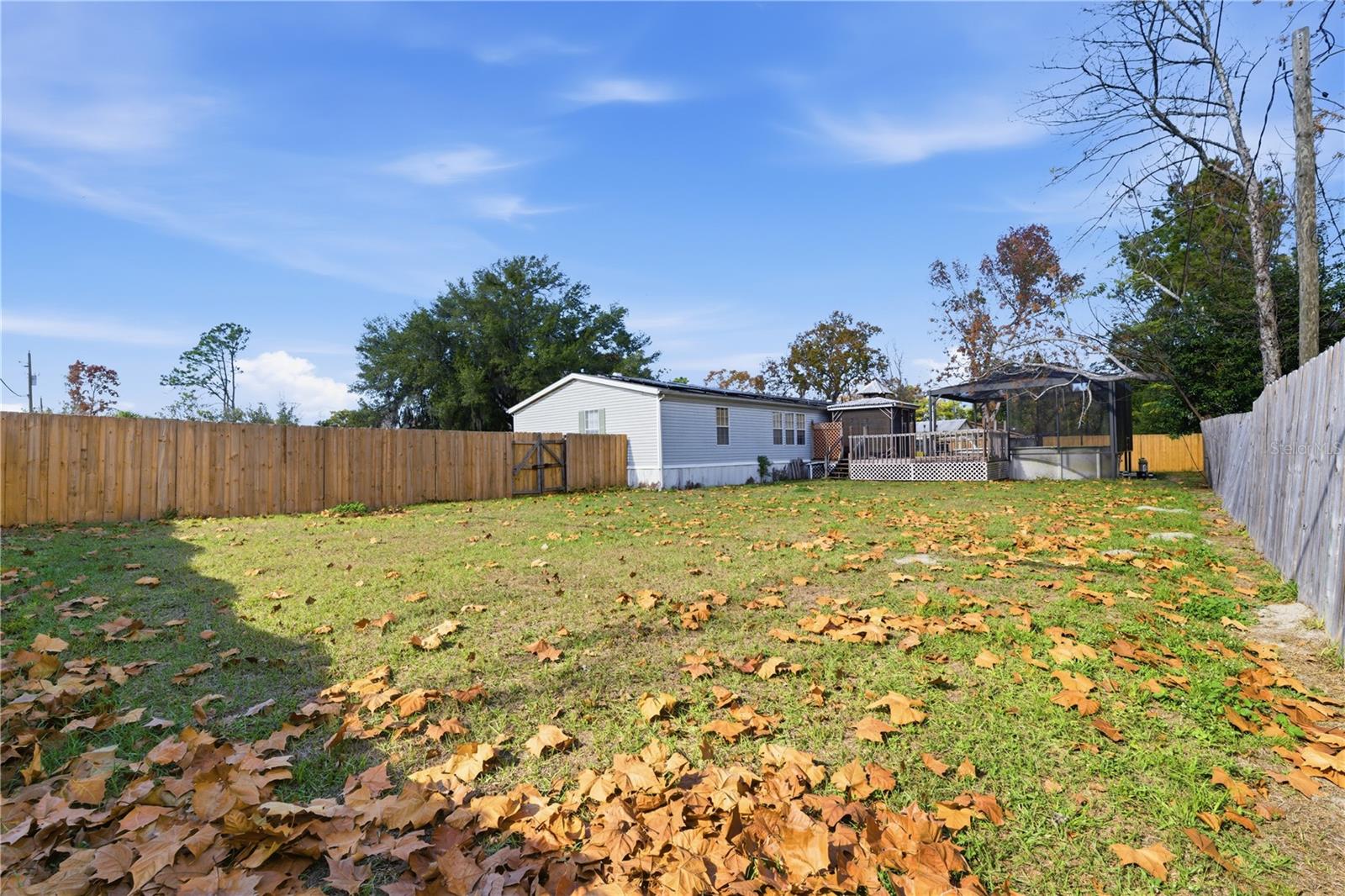 LAKEWOOD ACRES - Residential