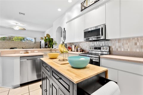 Tiny photo for 5740 Bounty Circle, Tavares, FL 32778 (MLS # G5098414)