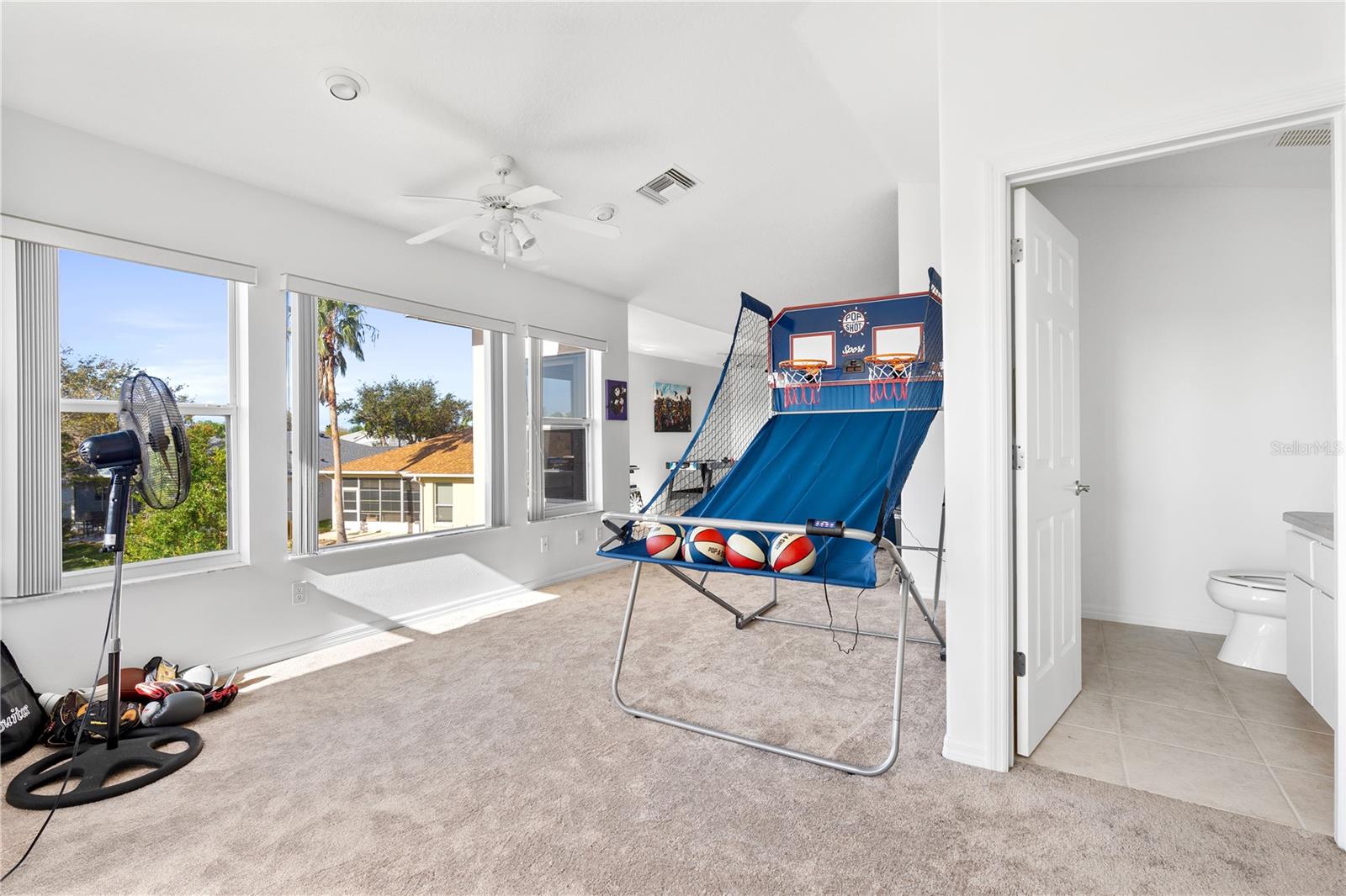 ROYAL HARBOR - Residential