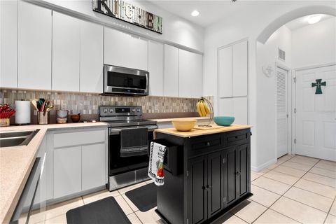 Tiny photo for 5740 Bounty Circle, Tavares, FL 32778 (MLS # G5098414)