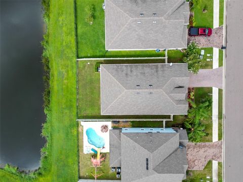 A home in PALMETTO