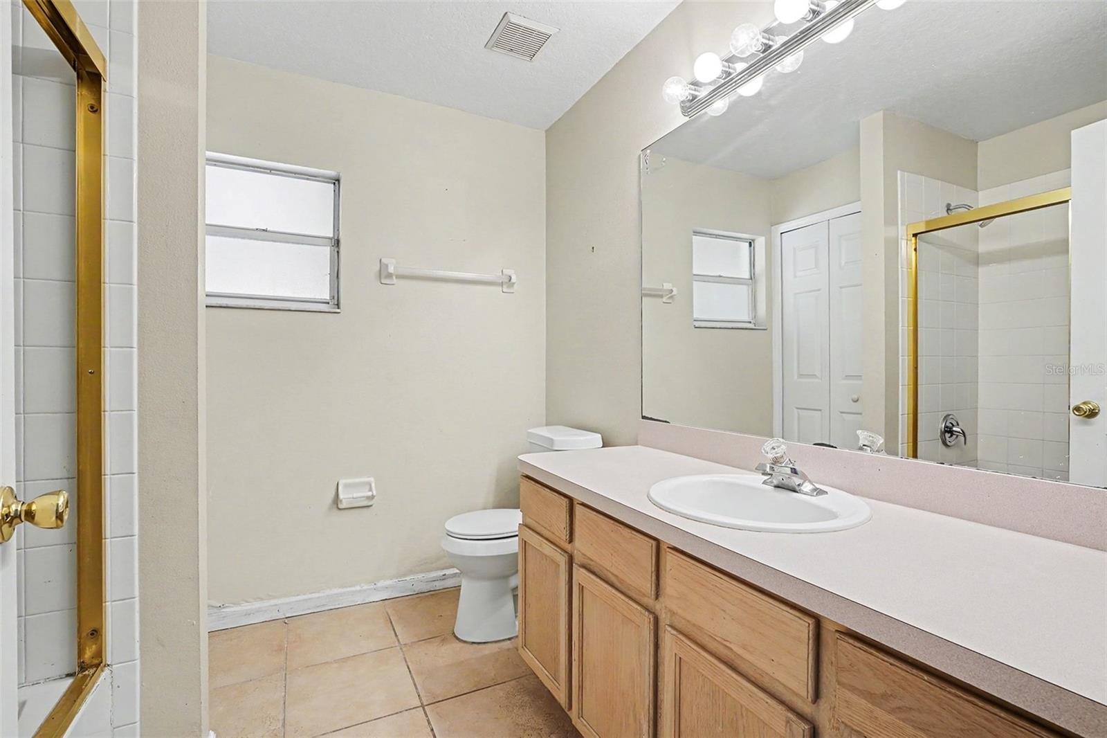 JASMINE POINTE AT CRESCENT LAKES - Residential