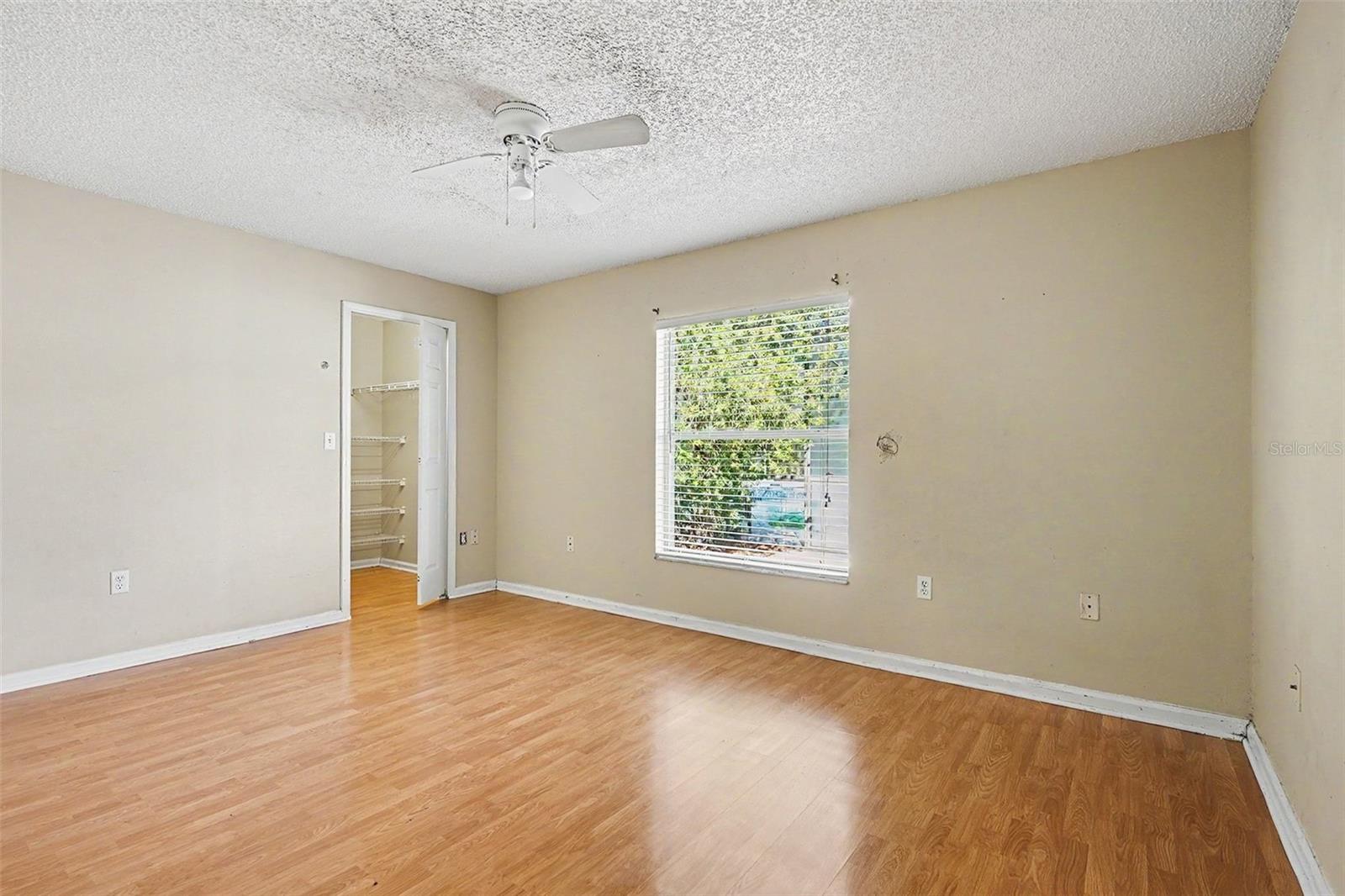 JASMINE POINTE AT CRESCENT LAKES - Residential