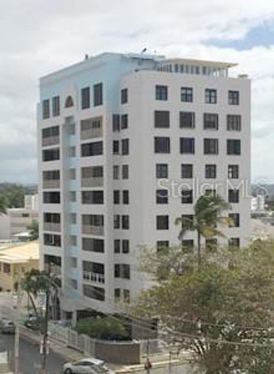 Spacious Apartment in Condominio Playa Esmeralda – Isla Verde, Carolina Experience the best of coastal living in this spacious and comfortable apartment located in the sought-after Condominium Playa Esmeralda, a mid-rise postmodern gem nestled in Isla Verde, Carolina. This residence offers the perfect blend of relaxed beachside lifestyle and urban convenience. Just minutes from Luis Muñoz Marín International Airport and historic Old San Juan, the location is ideal for both locals and travelers alike. Situated within the Isla Verde Marine Reserve, the area has been voted one of the best beaches in Puerto Rico. Residents enjoy direct access to pristine sands and crystal-clear waters, surrounded by an upscale neighborhood filled with luxury hotels, acclaimed restaurants, vibrant nightlife, and high-end residential properties. Whether you're seeking a full-time home, vacation retreat, or investment opportunity, this apartment offers unbeatable value in one of Puerto Rico's premier coastal communities. Don't miss your chance to live where others vacation. Schedule your private showing today!