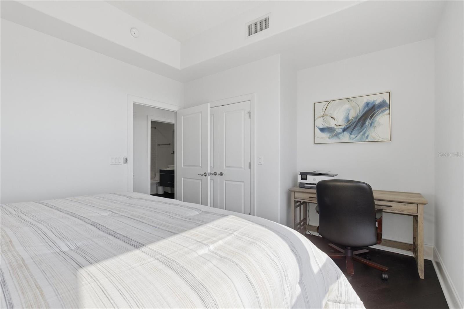 THE PARKSIDE OF ONE BAYSHORE - Residential Lease