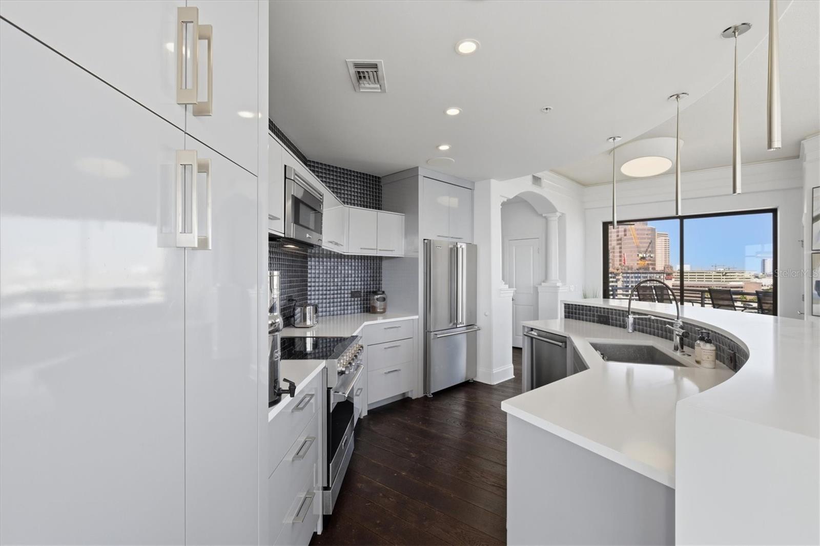 THE PARKSIDE OF ONE BAYSHORE - Residential Lease