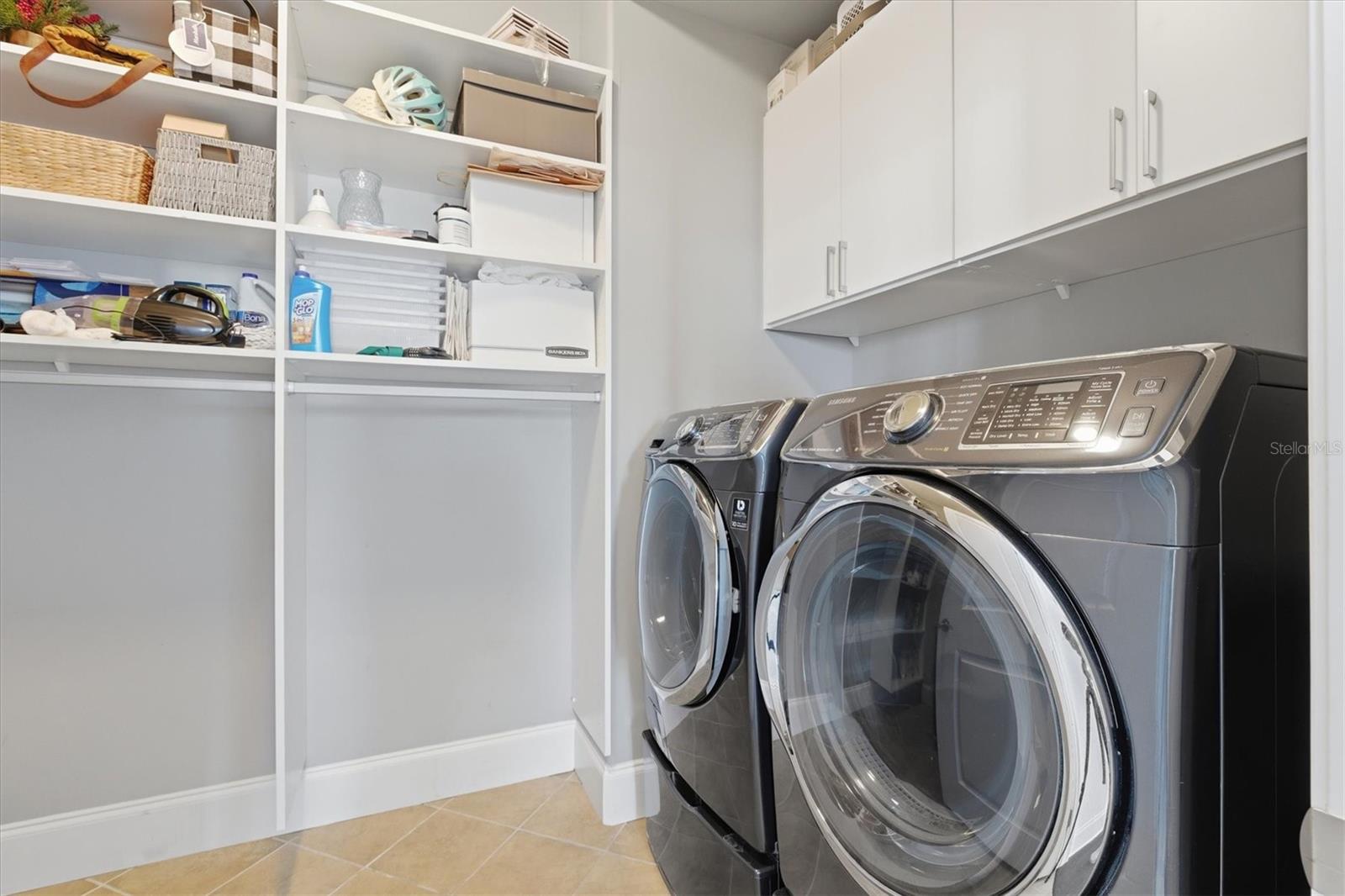 THE PARKSIDE OF ONE BAYSHORE - Residential Lease