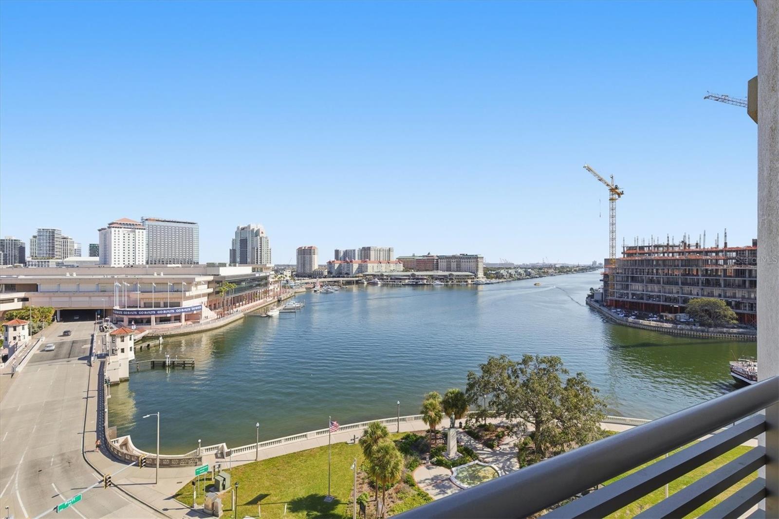 THE PARKSIDE OF ONE BAYSHORE - Residential Lease