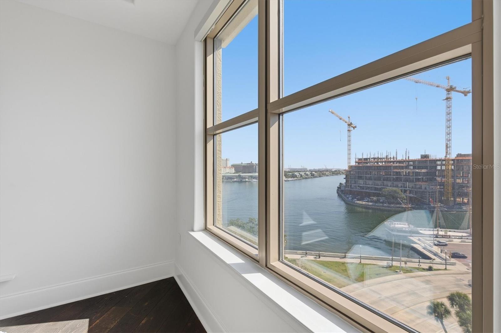 THE PARKSIDE OF ONE BAYSHORE - Residential Lease