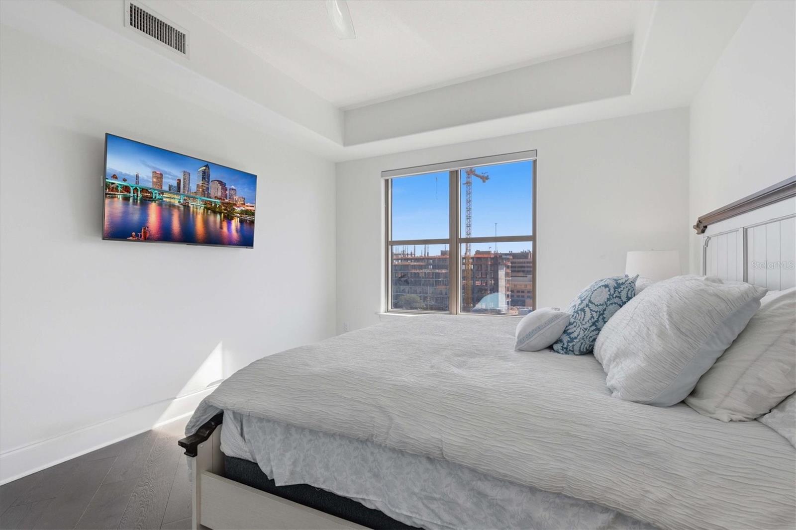 THE PARKSIDE OF ONE BAYSHORE - Residential Lease