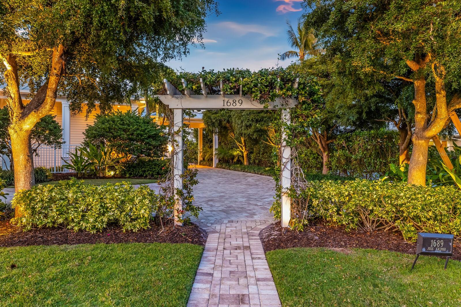 BOCA GRANDE ISLES - Residential