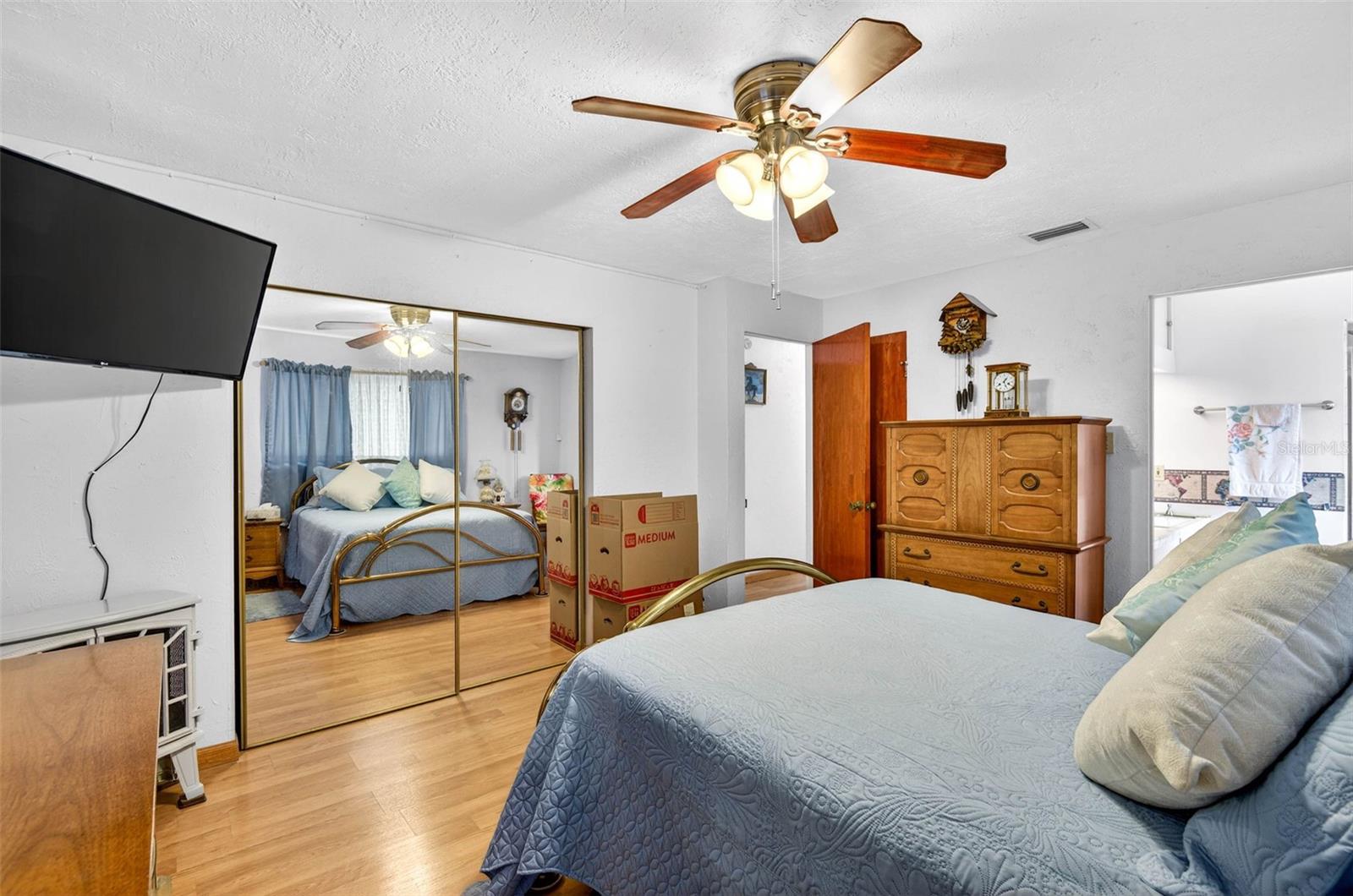 PASADENA SHORES - Residential