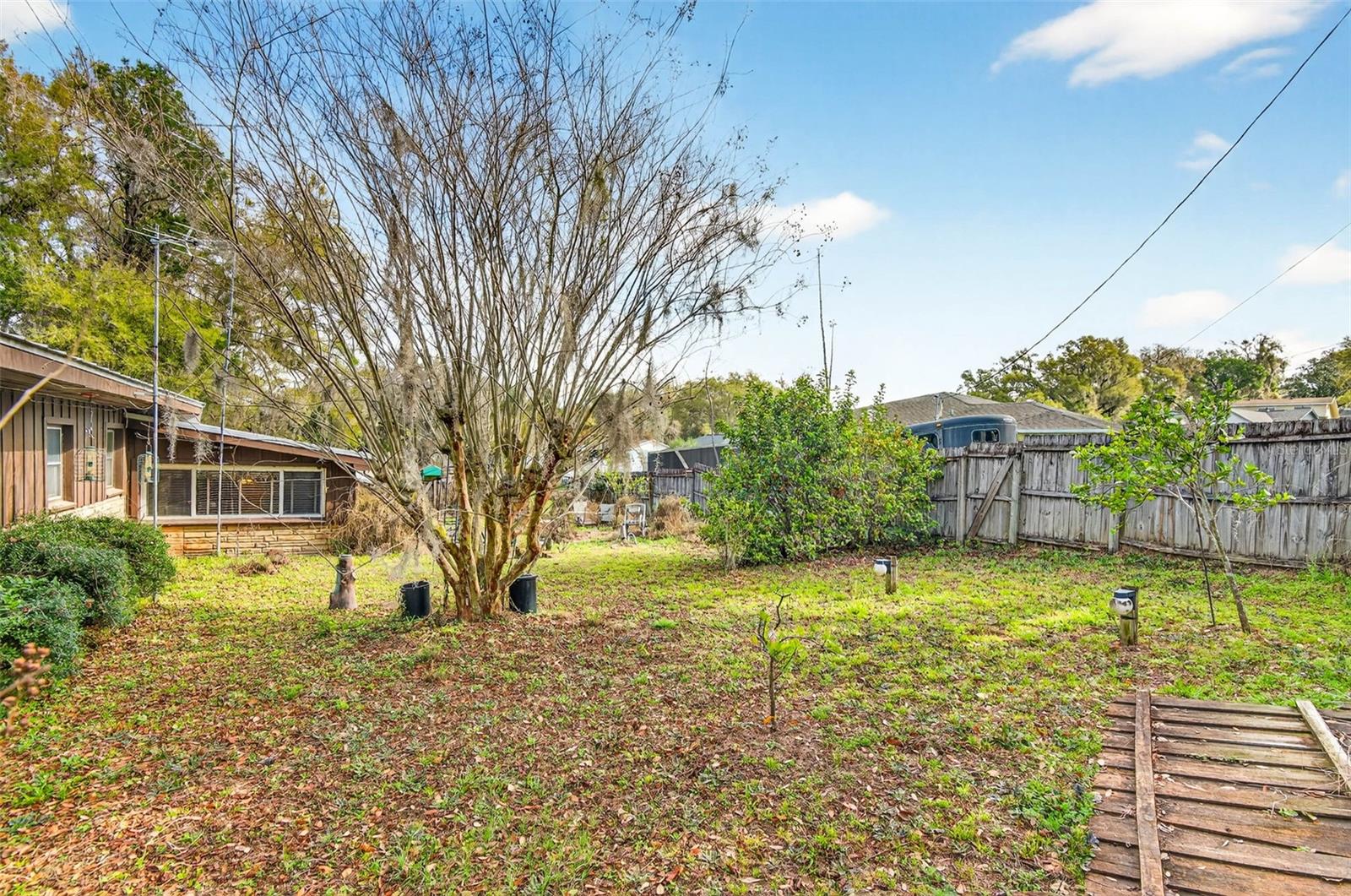 PASADENA SHORES - Residential