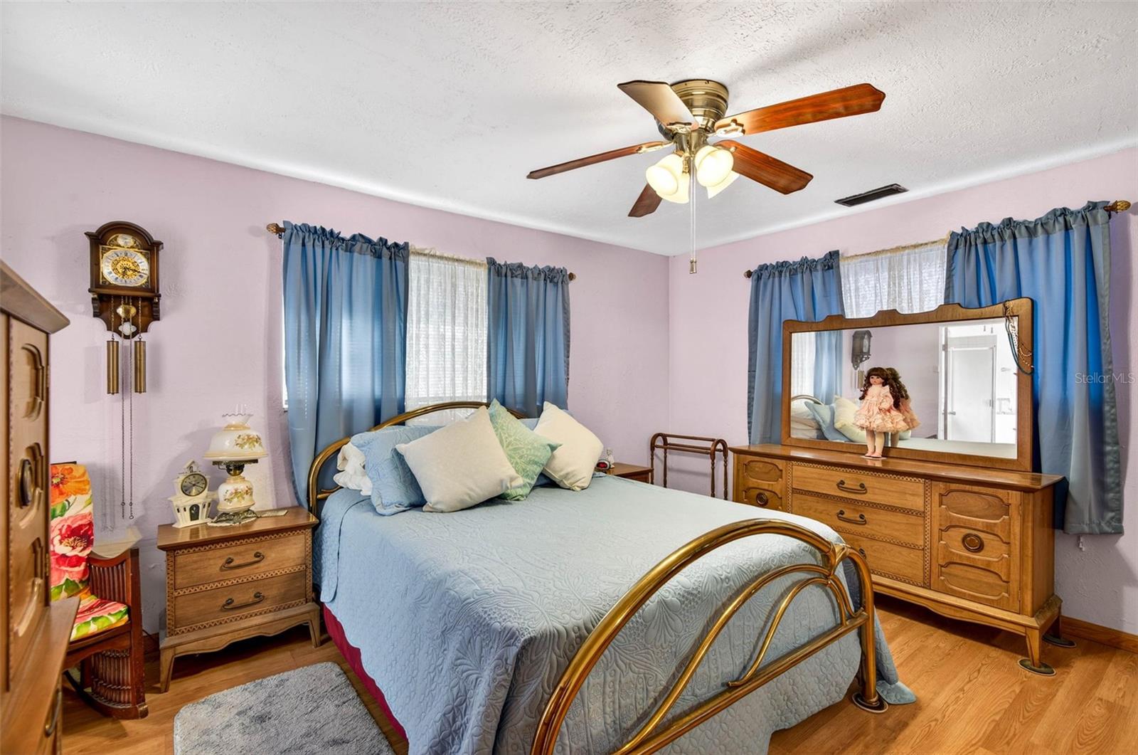 PASADENA SHORES - Residential