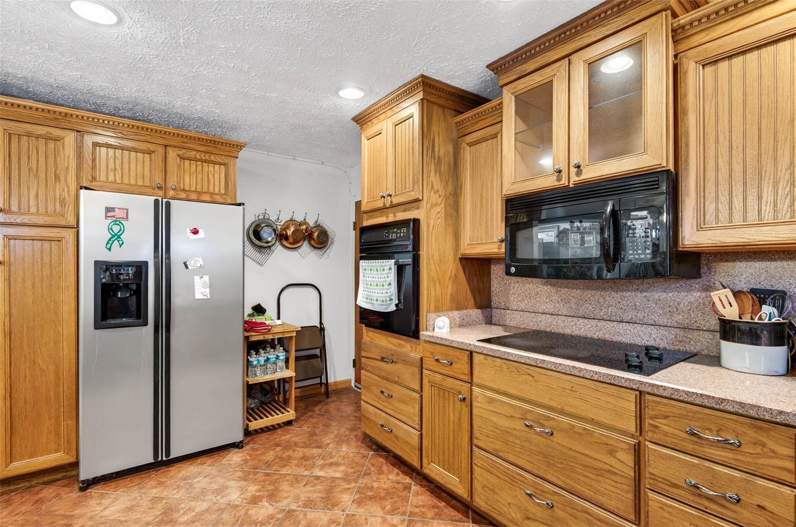 PASADENA SHORES - Residential