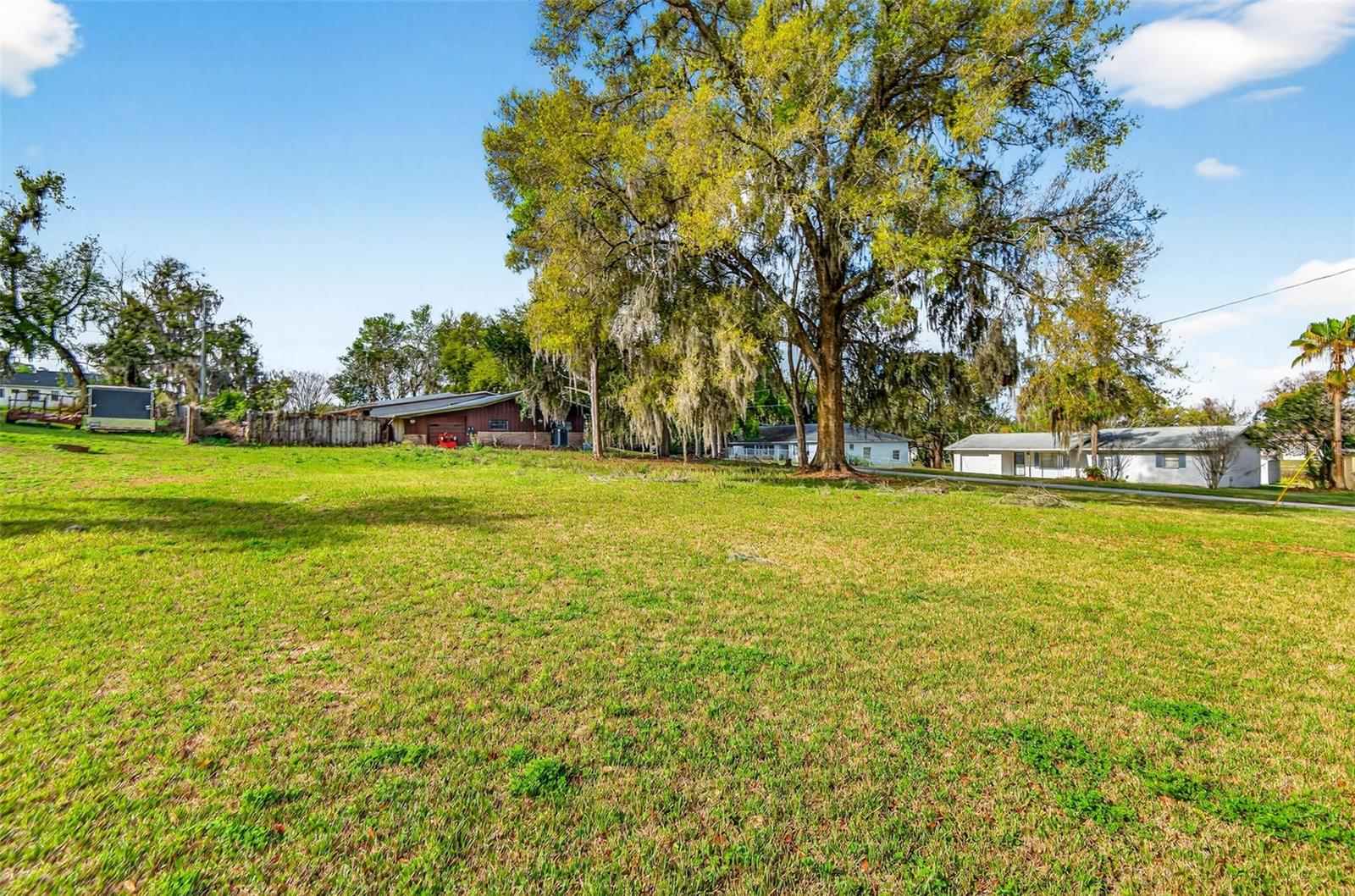 PASADENA SHORES - Residential