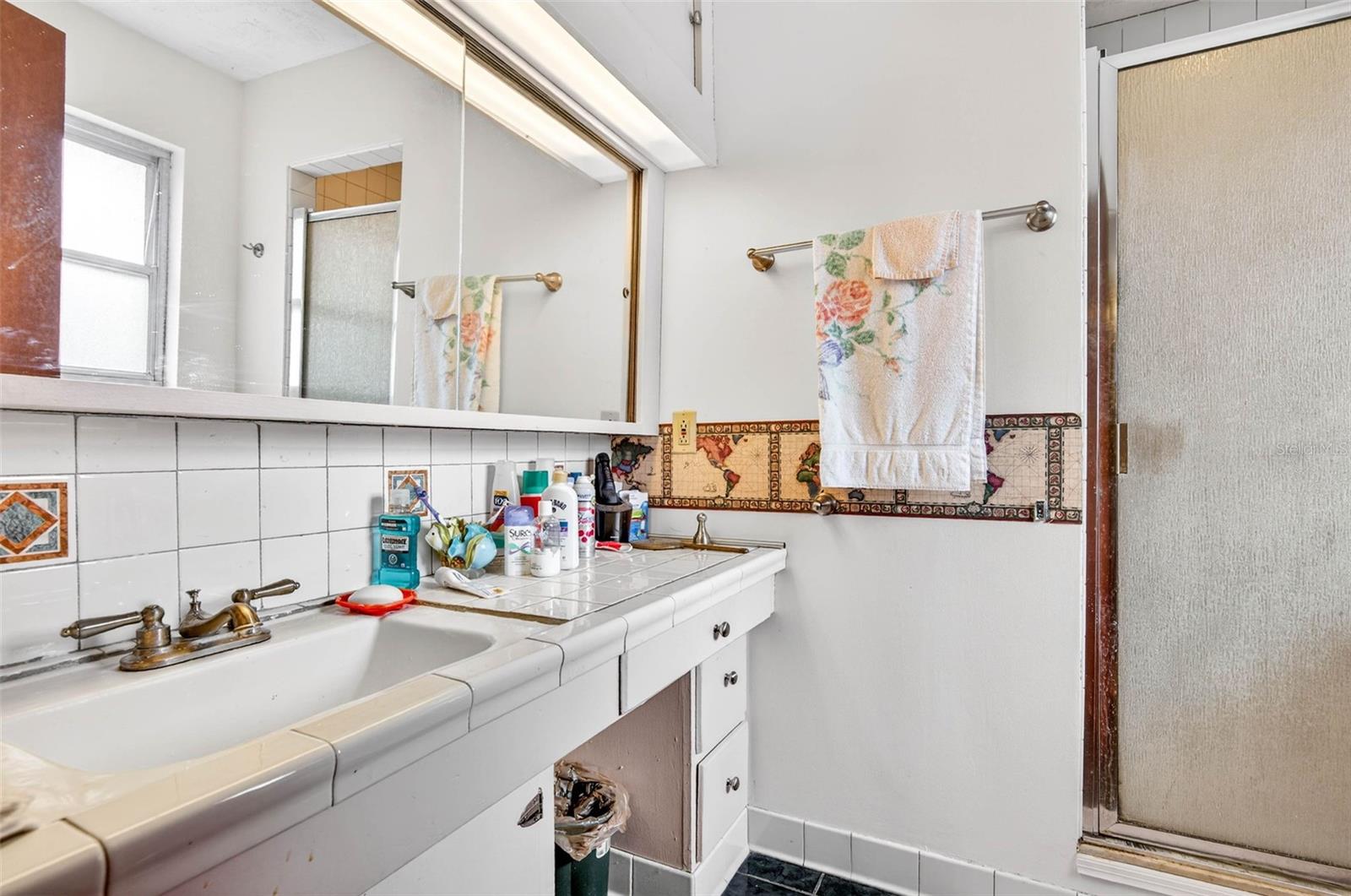 PASADENA SHORES - Residential