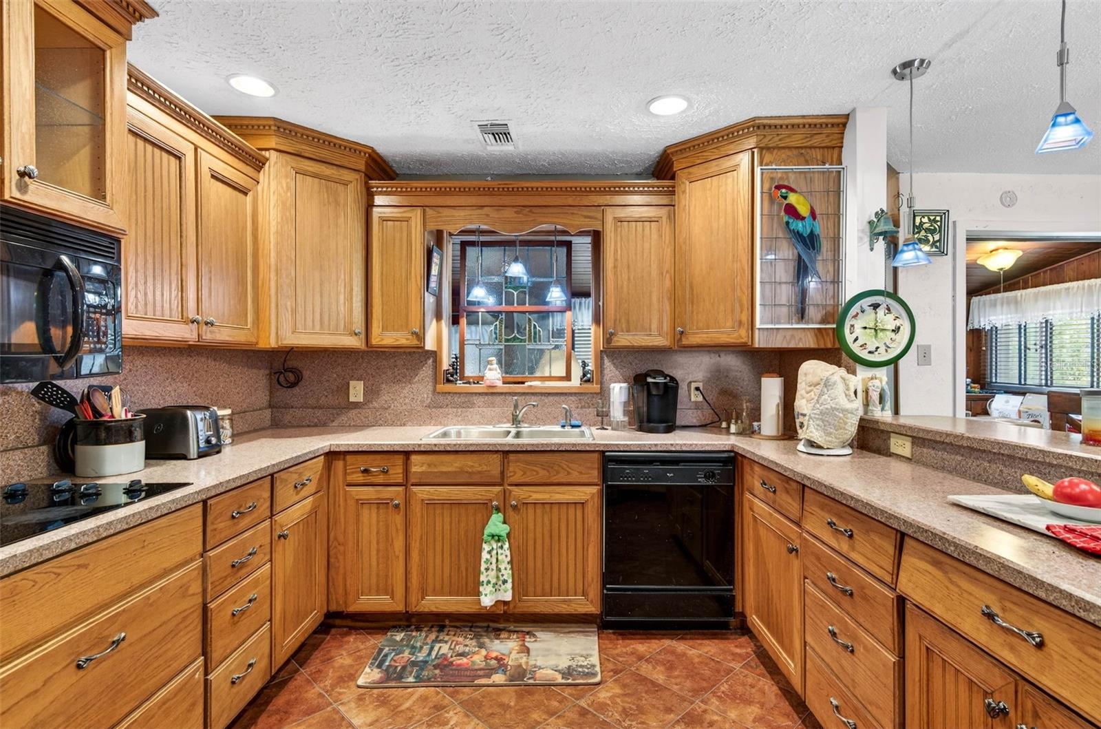 PASADENA SHORES - Residential