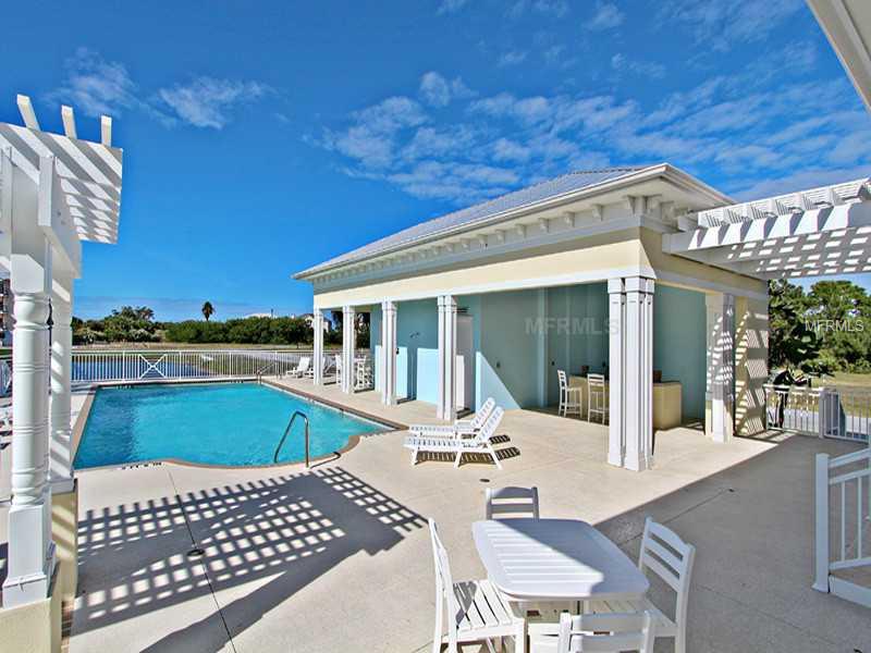 PALMA SOLA BAY CLUB - Residential