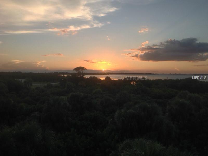 PALMA SOLA BAY CLUB - Residential