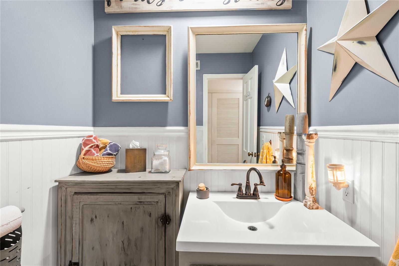 TANK HILL - Residential