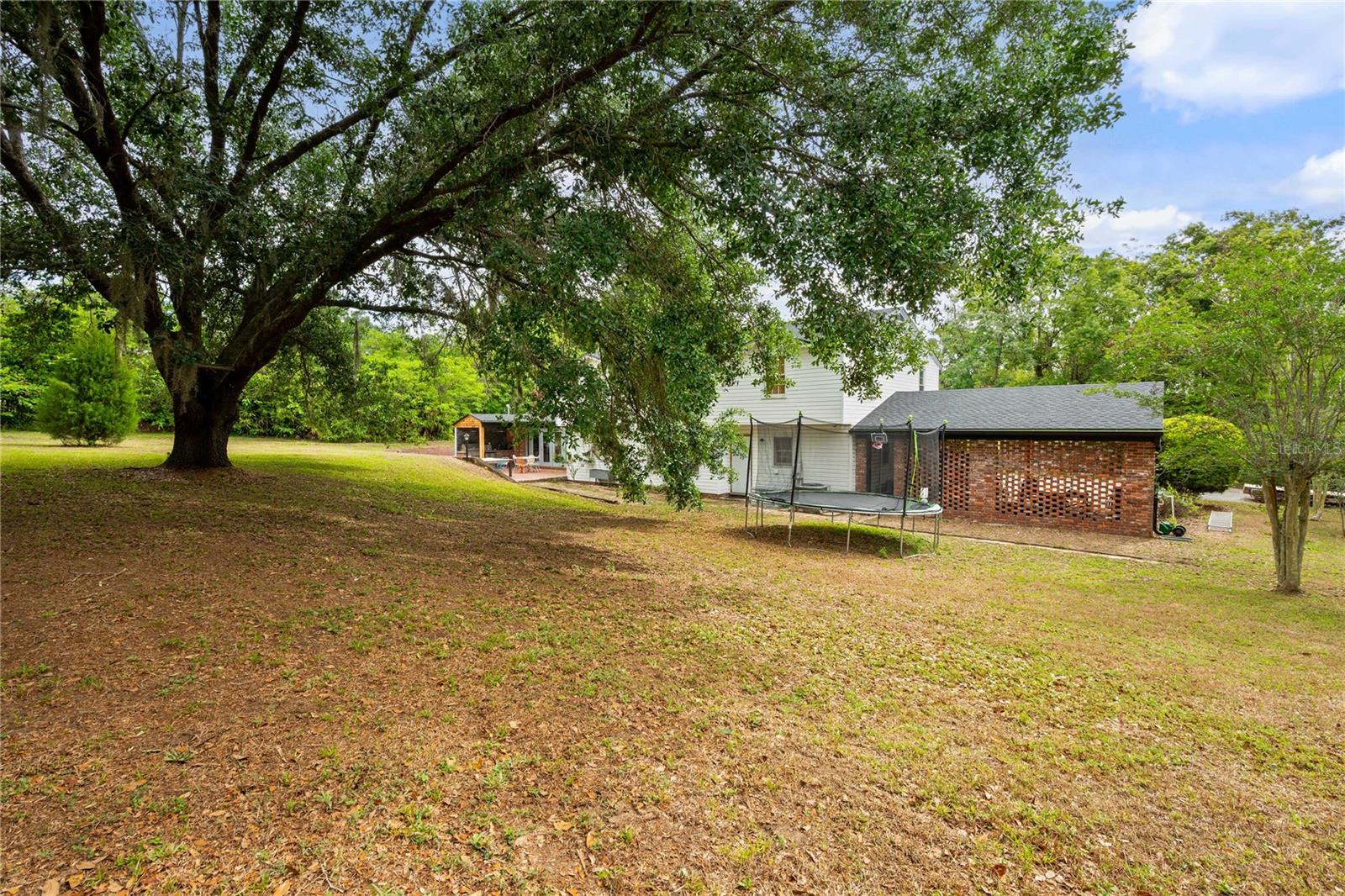 TANK HILL - Residential