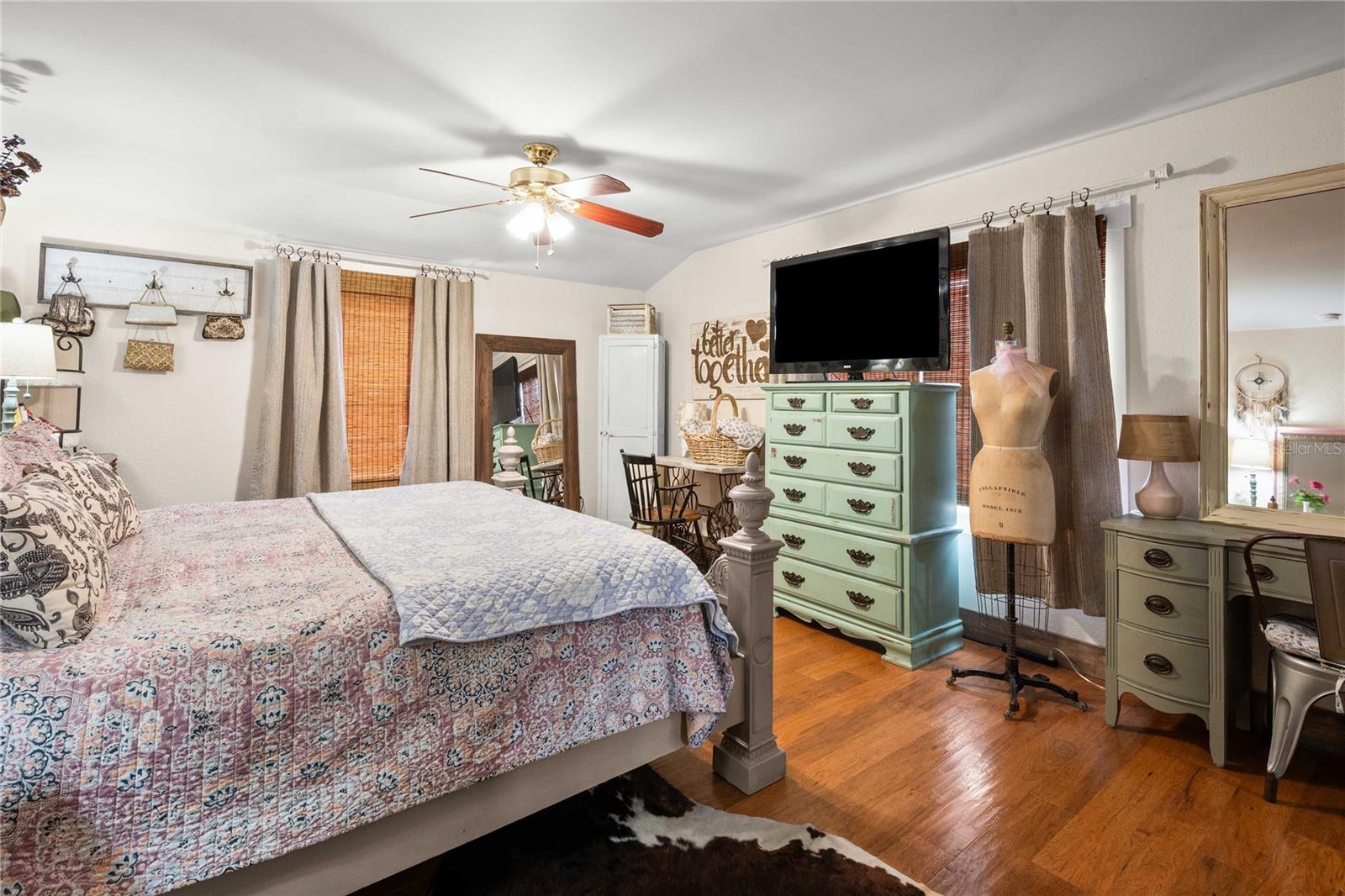 TANK HILL - Residential