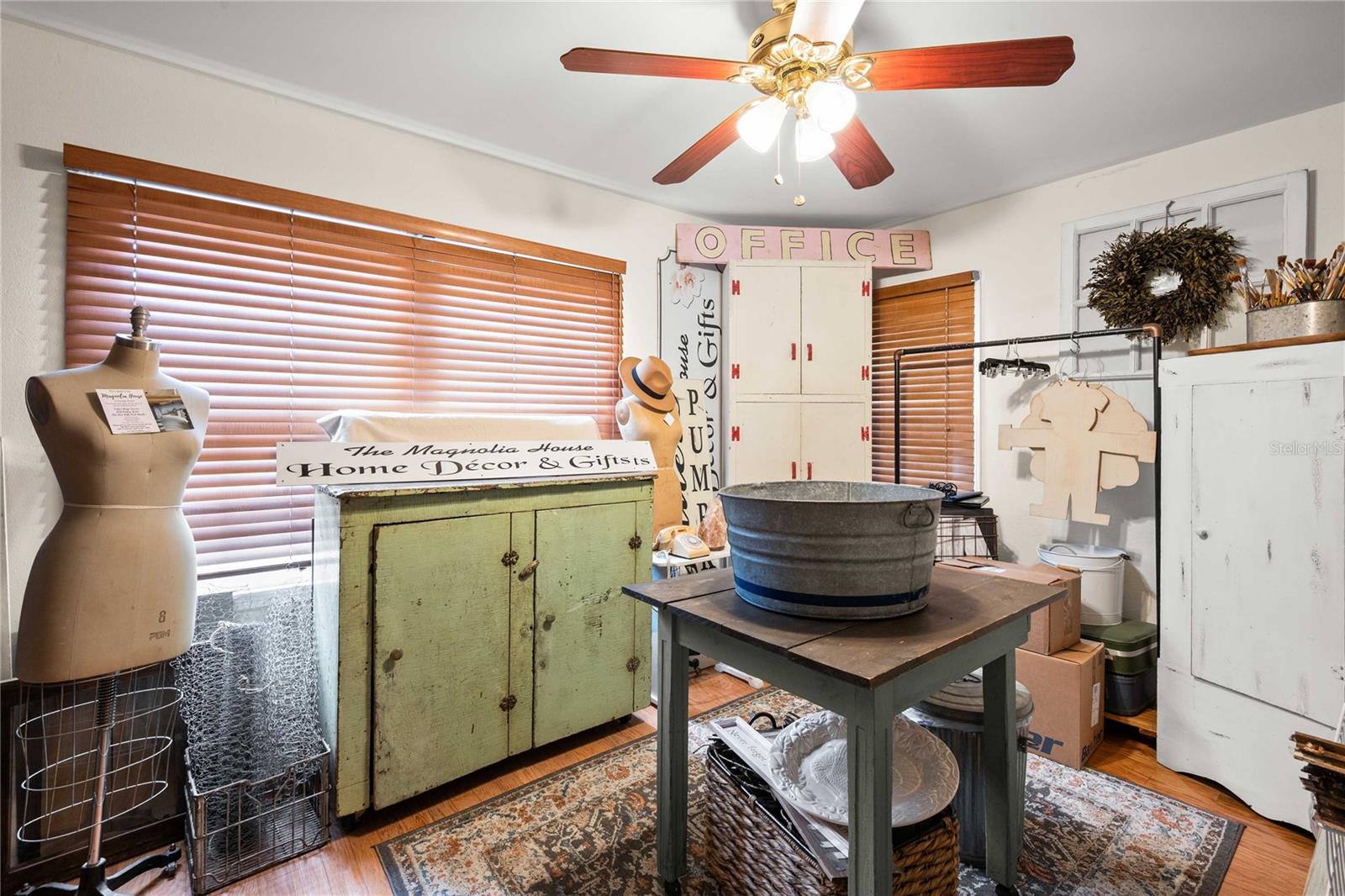 TANK HILL - Residential