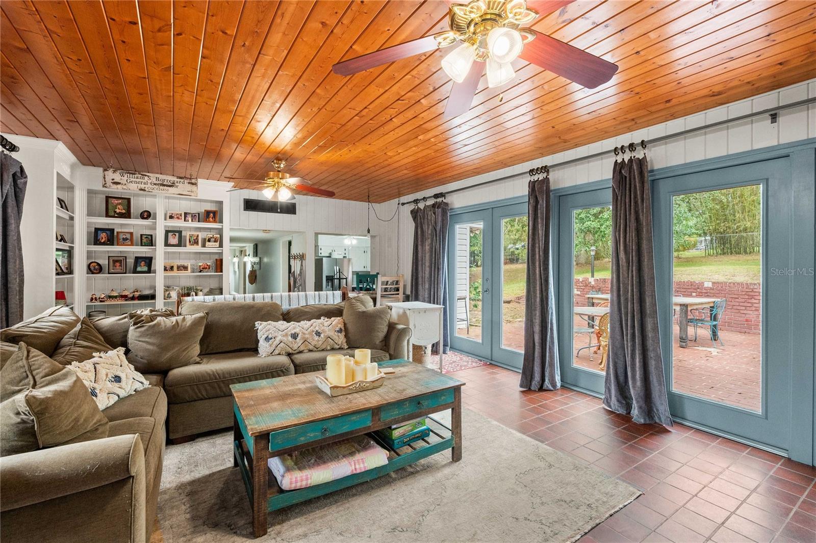 TANK HILL - Residential