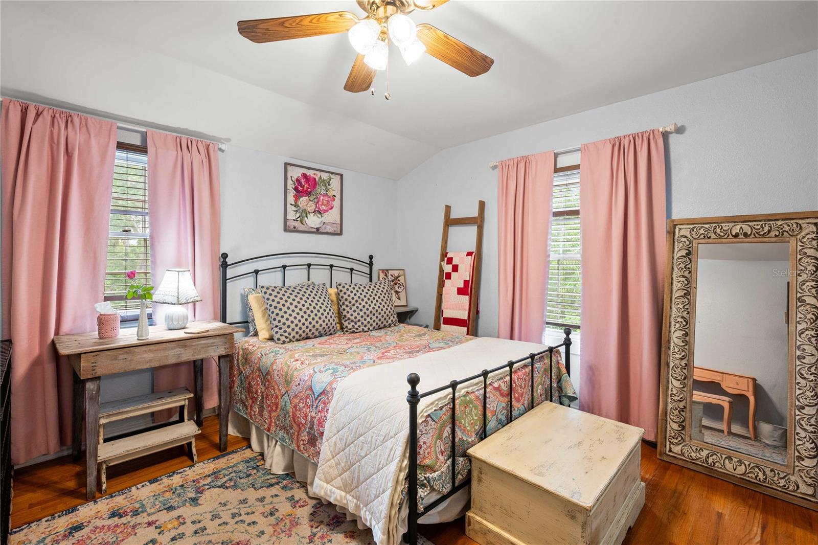 TANK HILL - Residential