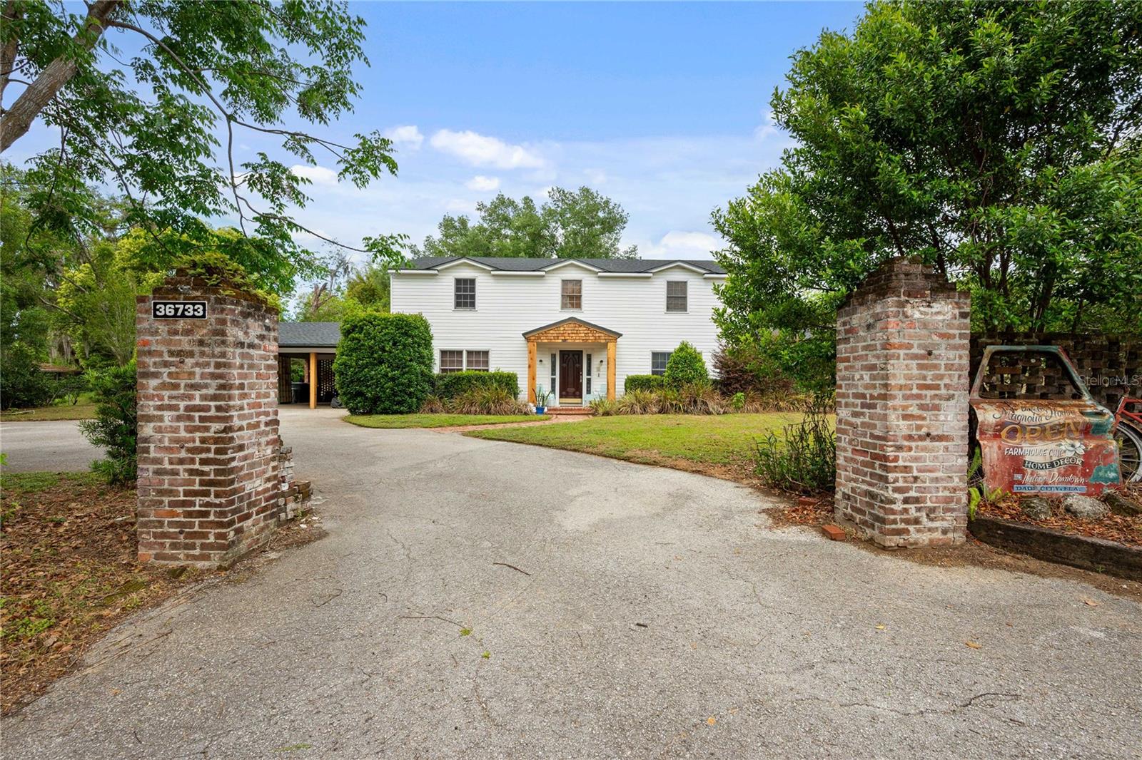 TANK HILL - Residential