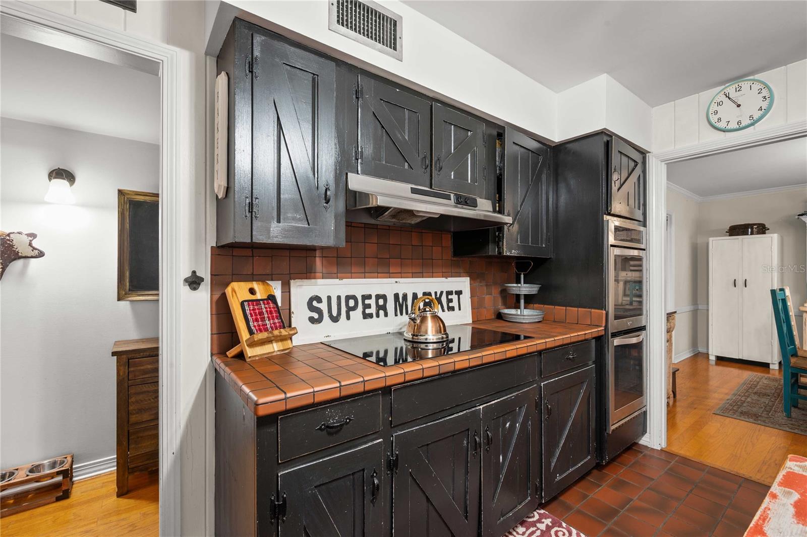 TANK HILL - Residential