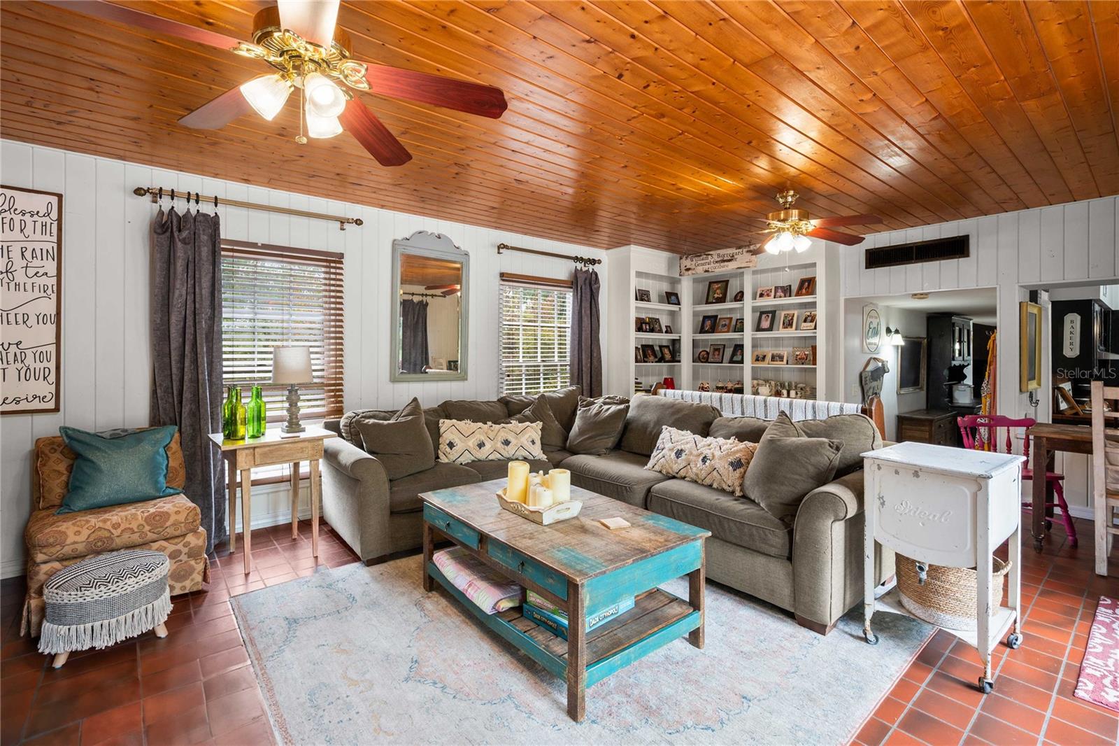 TANK HILL - Residential