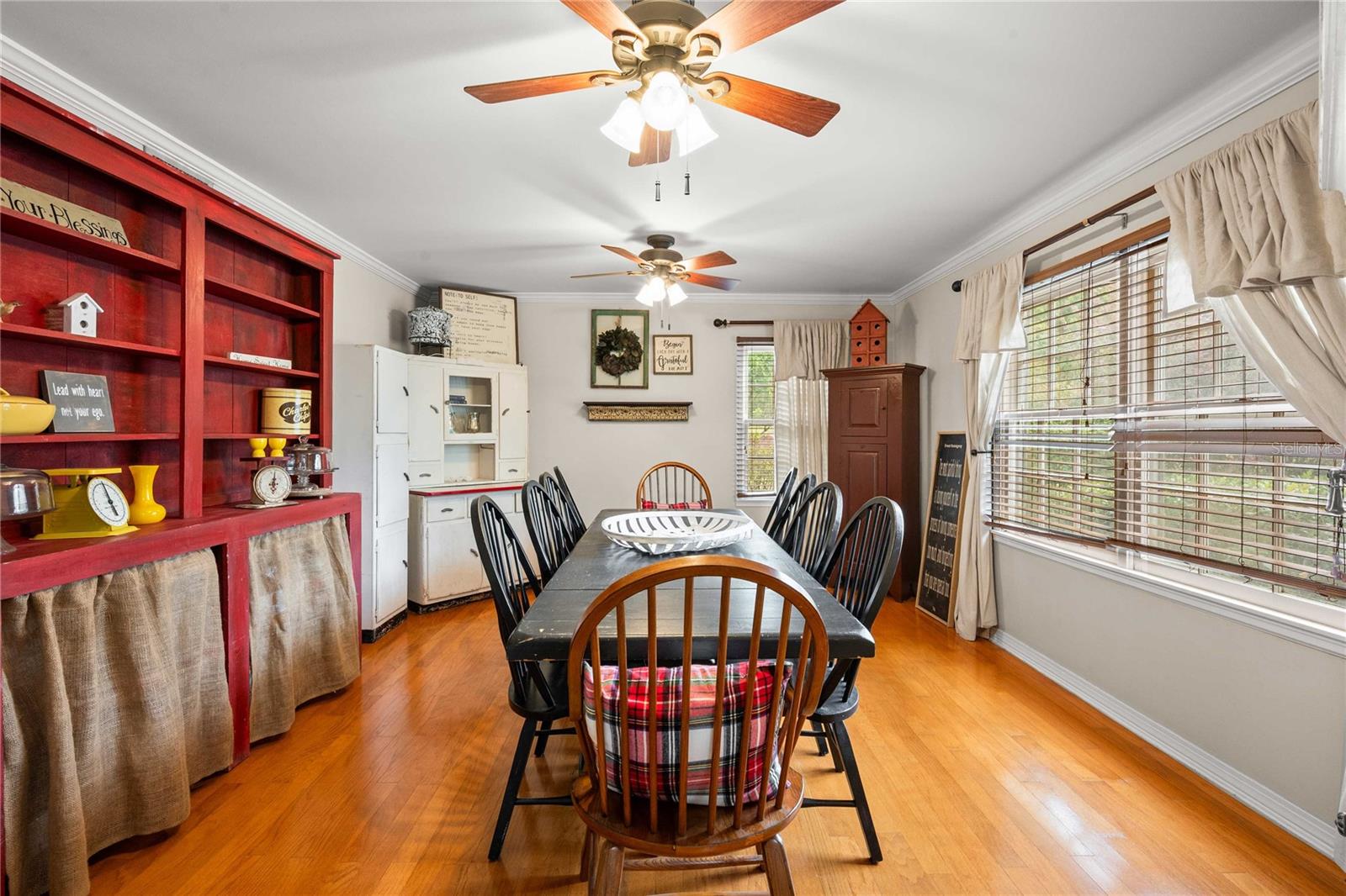 TANK HILL - Residential