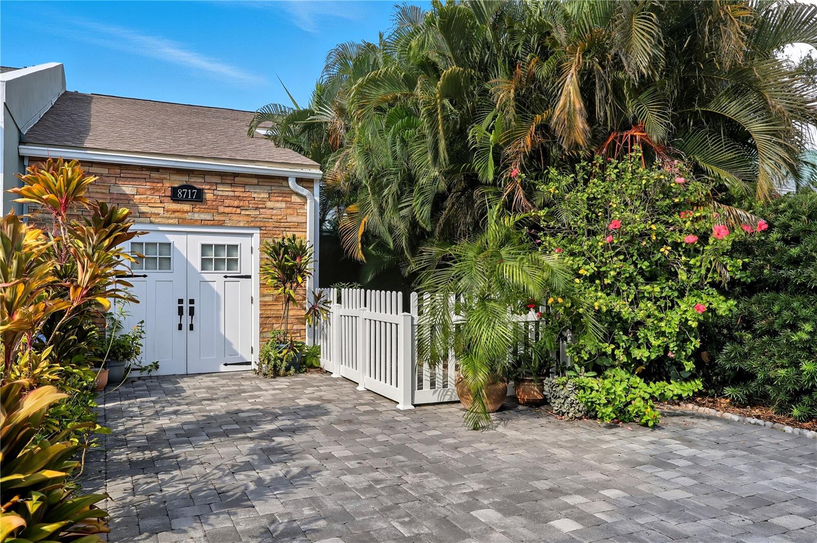 BAY CREST PARK UNIT 21 - Residential