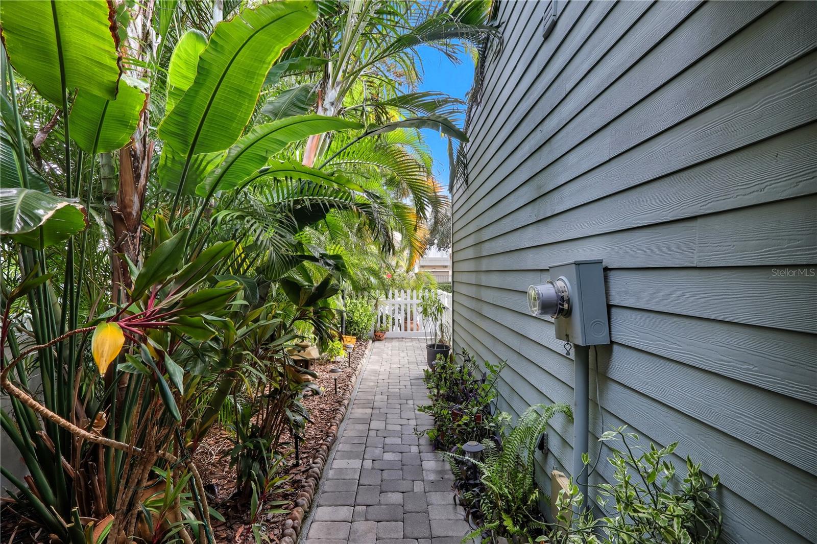 BAY CREST PARK UNIT 21 - Residential
