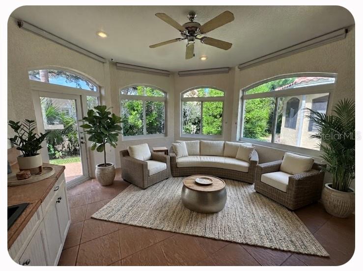 1140 BEACHCOMBER COURT 11