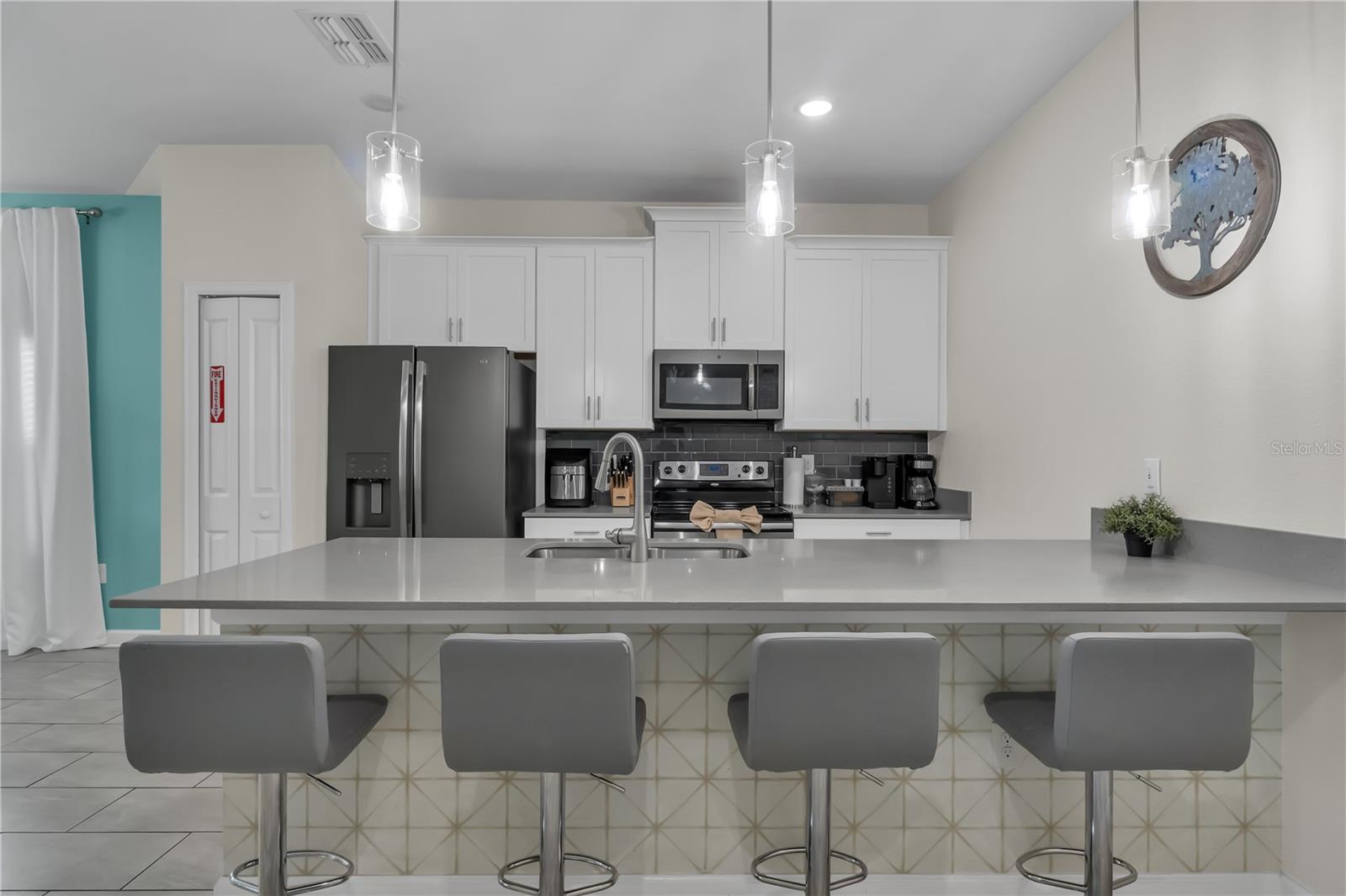 STONEYBROOK SOUTH NORTH PARCEL PH 1 PB 26 PGS 147- - Residential Lease
