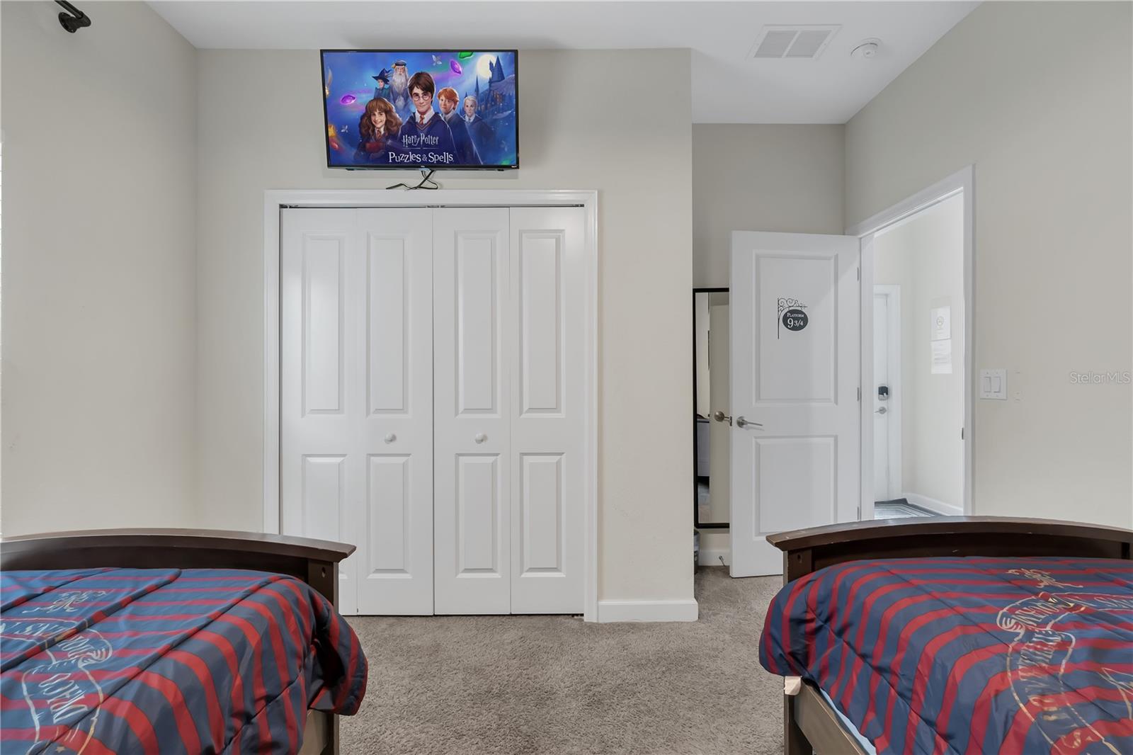 STONEYBROOK SOUTH NORTH PARCEL PH 1 PB 26 PGS 147- - Residential Lease
