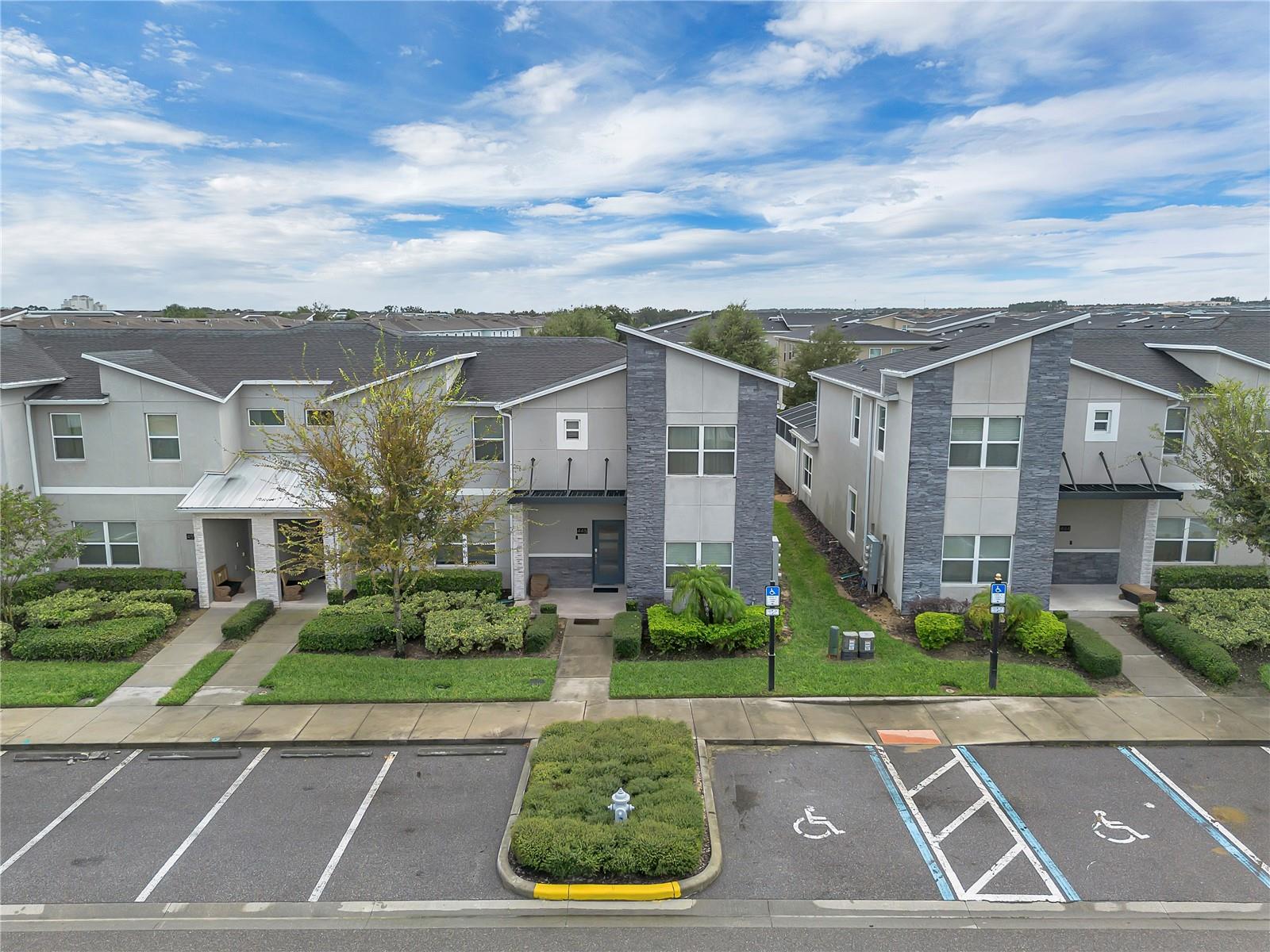 STONEYBROOK SOUTH NORTH PARCEL PH 1 PB 26 PGS 147- - Residential Lease