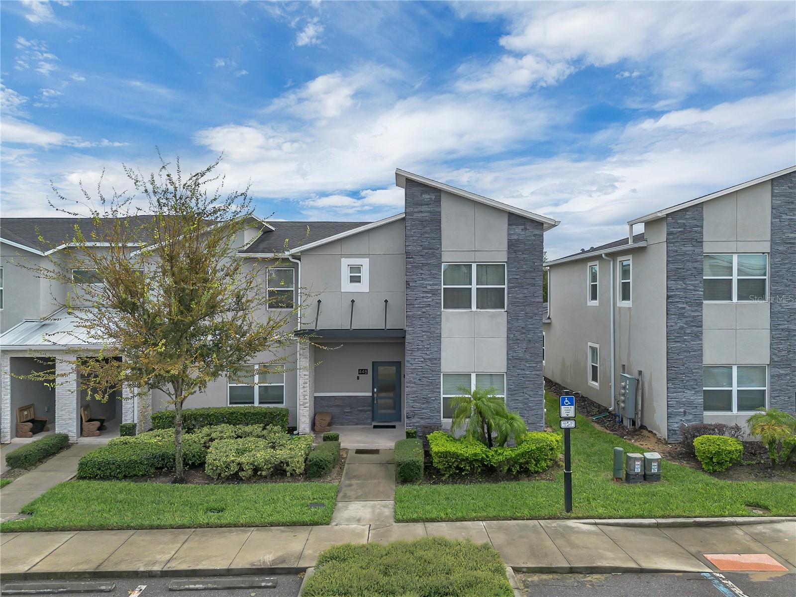 STONEYBROOK SOUTH NORTH PARCEL PH 1 PB 26 PGS 147- - Residential Lease