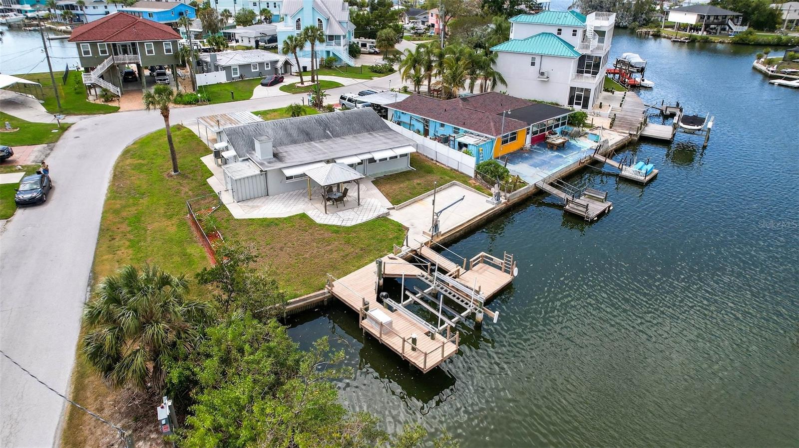 HUDSON BEACH ESTATES - Residential