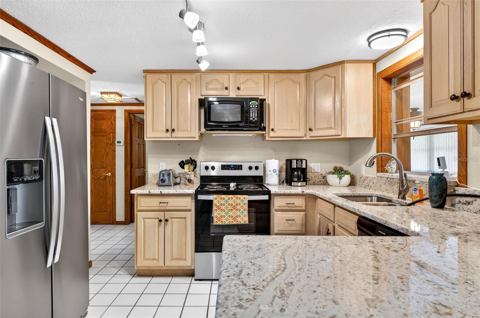 HUDSON BEACH ESTATES - Residential